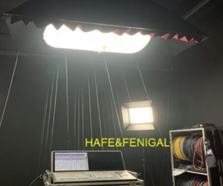 チューブタングステン照明バルーン – 20kW Ø3.2m × 8m、映画・テレビでのリニアソフトフィル用