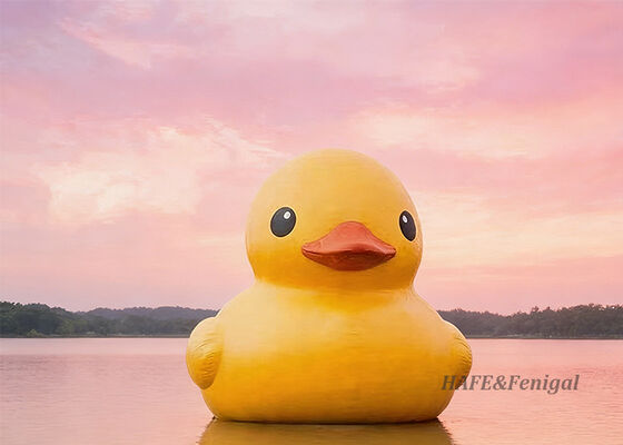 オーダーメイド デザイン の 充気 可能な 漫画 の 黄色い アヒル は,屋外 の 公園 に 適し,水上 で も 使える